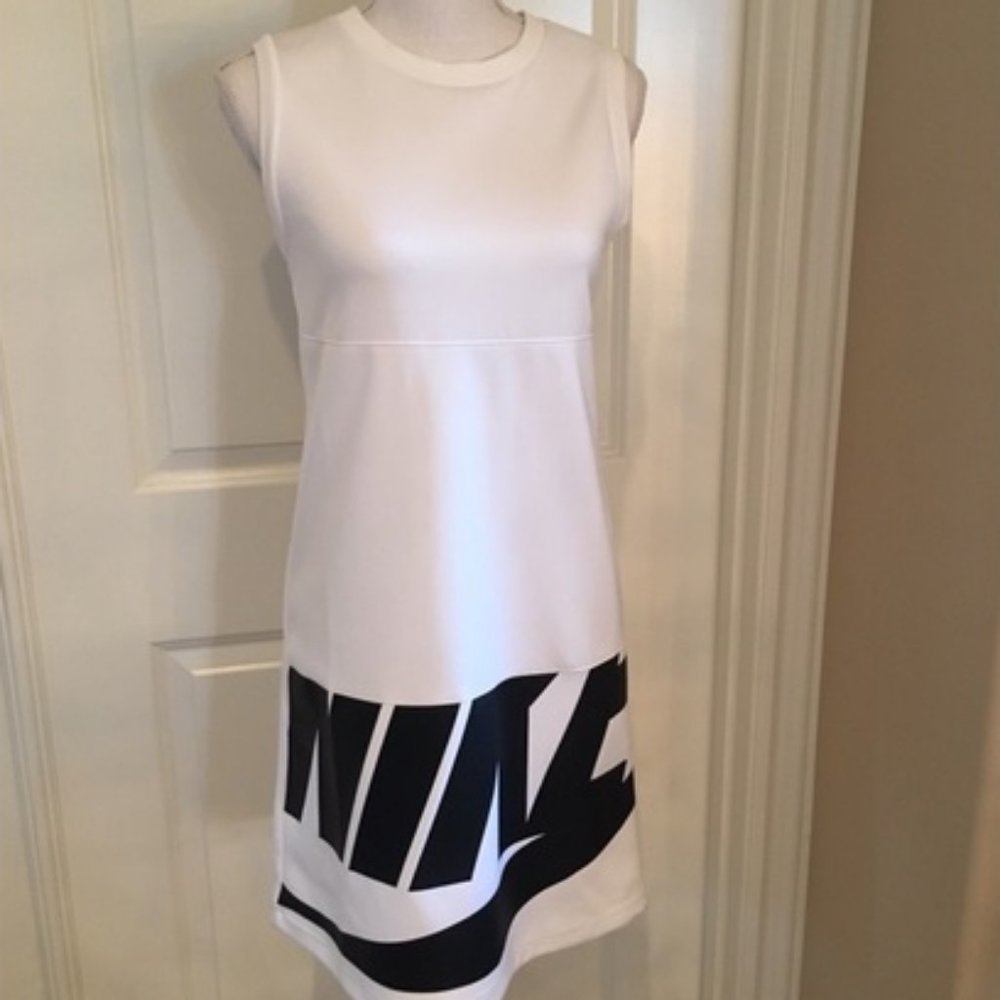 Nike Irreverent Dress